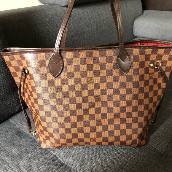 Louis Vuitton Handbags - Authentic Louis Vuitton Neverfull MM damier